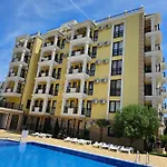 Apartamento Sunny Holidays Apartment, Morsky Bryag Sveti Vlas