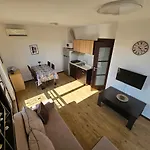 Sunny Holidays Apartment, Morsky Bryag *