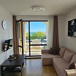 Sunny Holidays Apartment, Morsky Bryag *